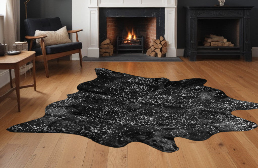 6' X 7' Black And Silver Cowhide Animal Print Area Rug