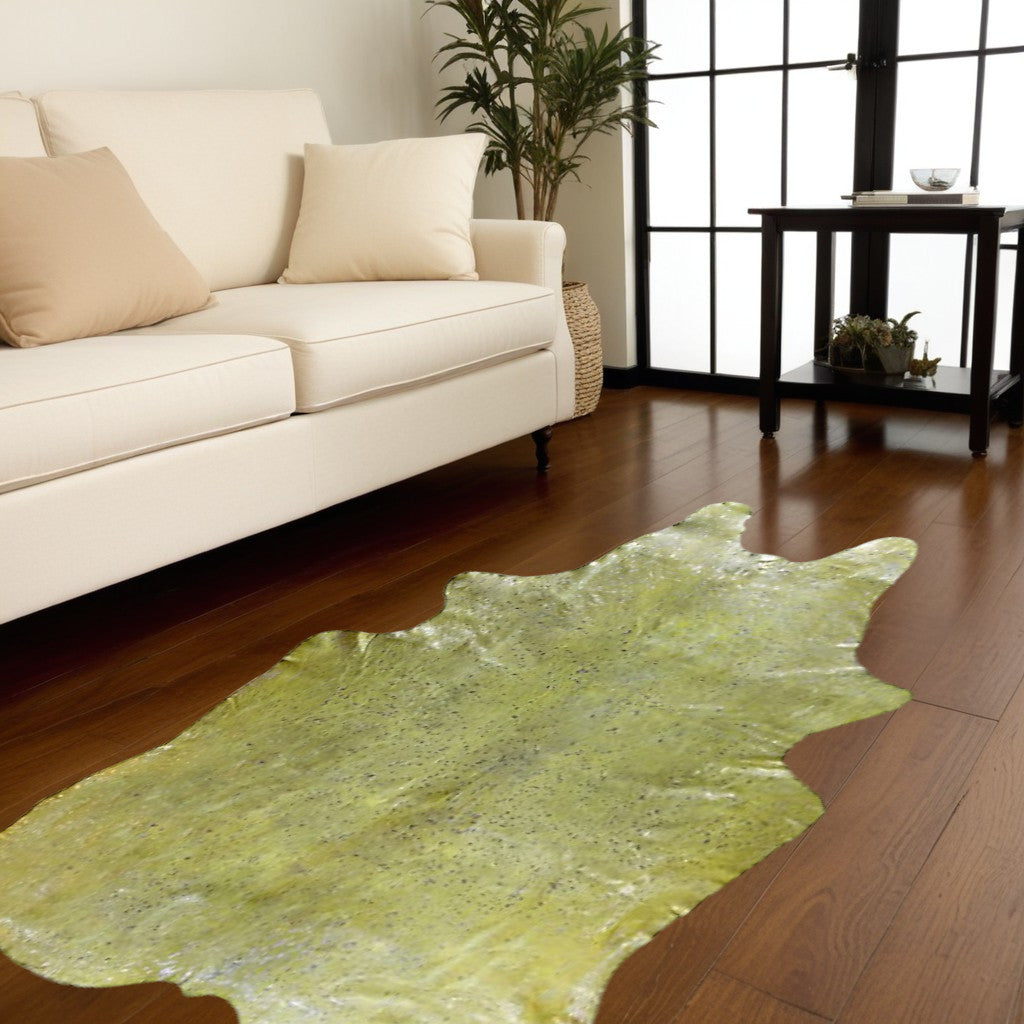 6' X 7' Black And Silver Cowhide Animal Print Area Rug