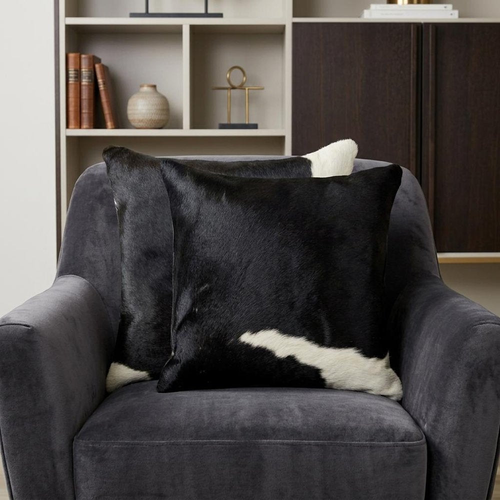 18" X 18" X 5" Black And White Pillow 2 Pack