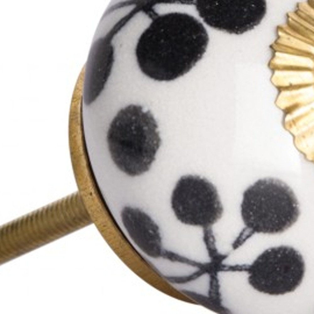 1.5" X 1.5" X 1.5" White Black And Yellow Knobs 12 Pack