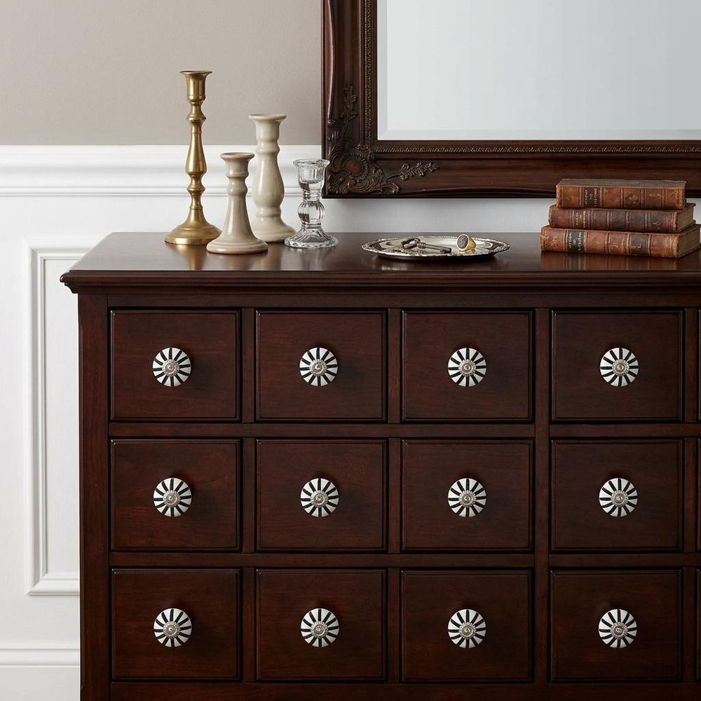 1.5" X 1.5" X 1.5" White Black And Silver Knobs 12 Pack