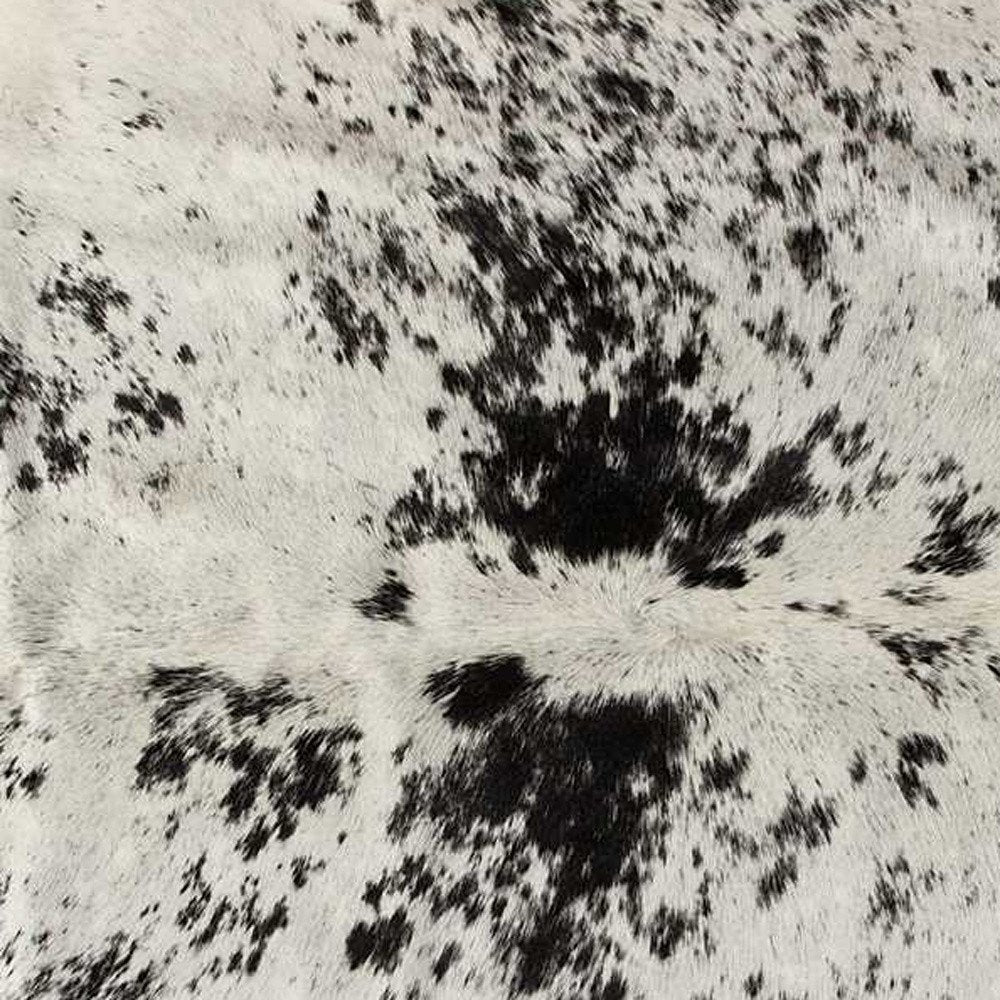 6' X 7' Black And White Cowhide Area Rug