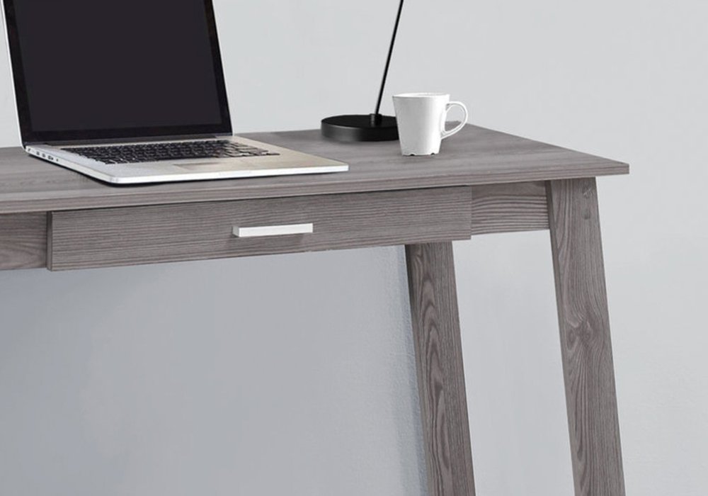 18" Brown Computer Desk