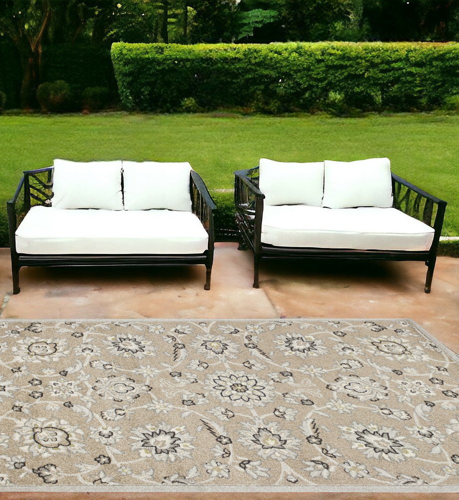 5' X 8' Gray And Ivory Floral Indoor Outdoor Area Rug