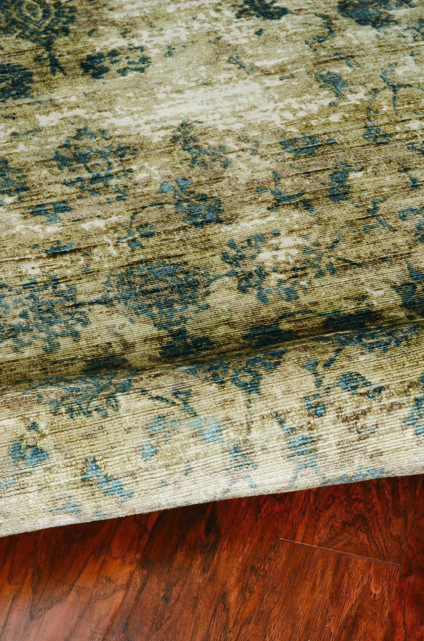 5' X 7' Beige And Blue Floral Medallion Hand Loomed Area Rug