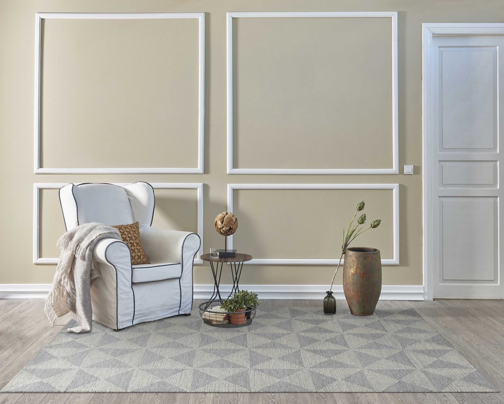 8' Gray And Light Gray Wool Geometric Hand Tufted Runner Rug