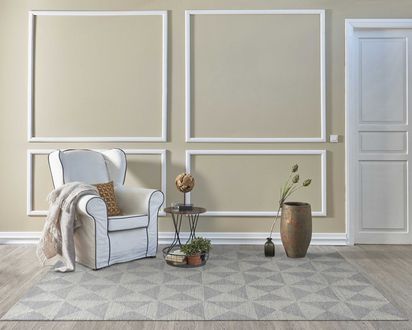 8' Gray And Light Gray Wool Geometric Hand Tufted Runner Rug