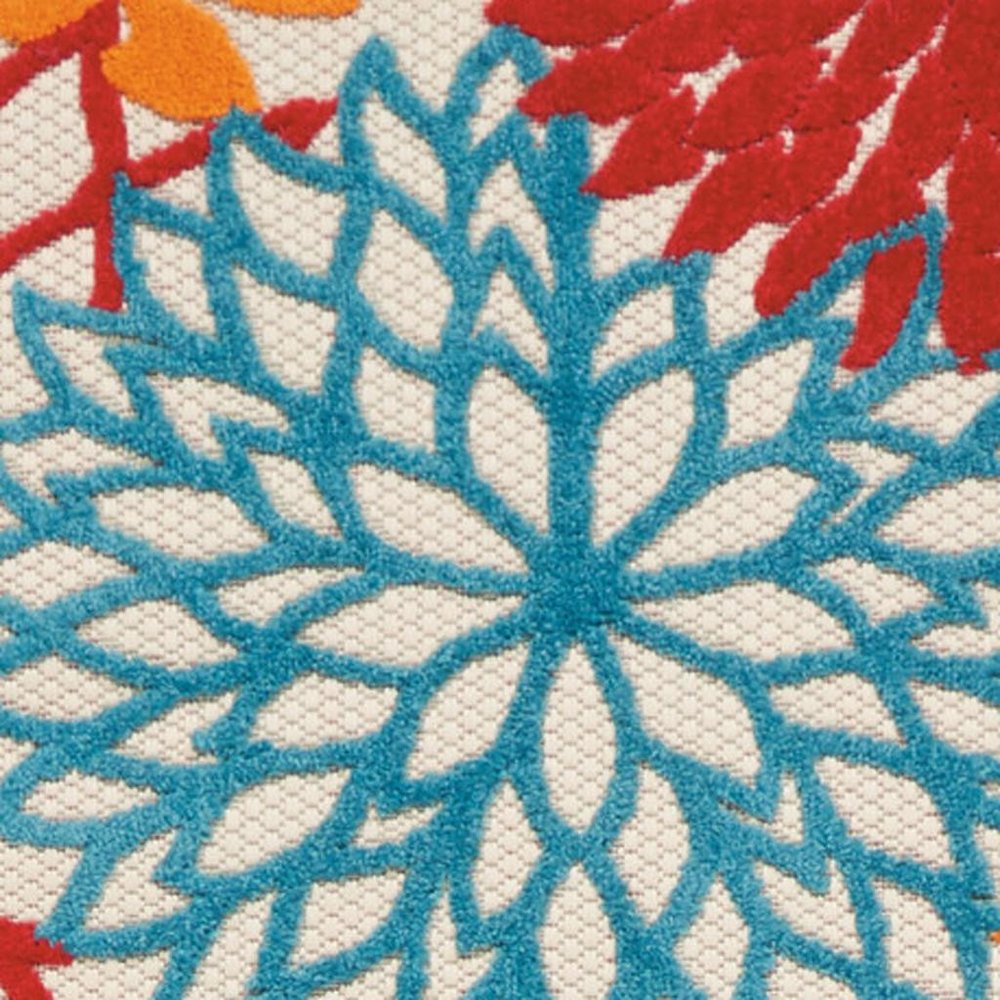 8' Green And Ivory Indoor Outdoor Area Rug