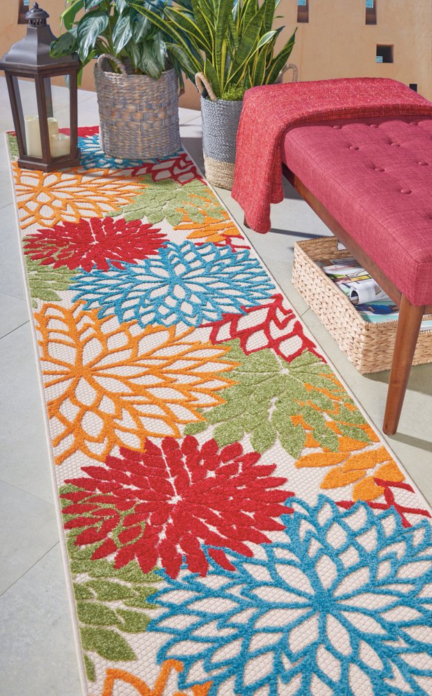 8' Green And Ivory Indoor Outdoor Area Rug