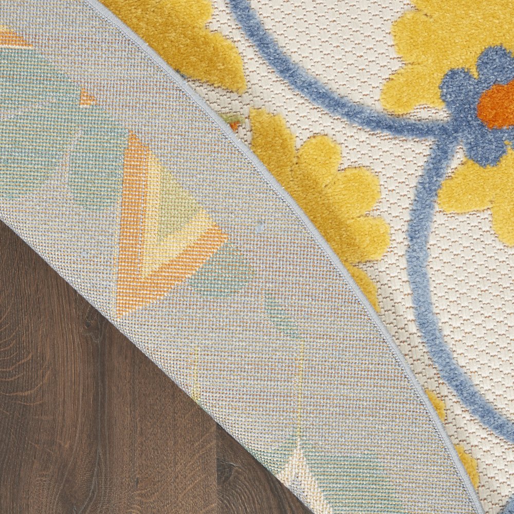 5' X 8' Ivory And Blue Floral Indoor Outdoor Area Rug