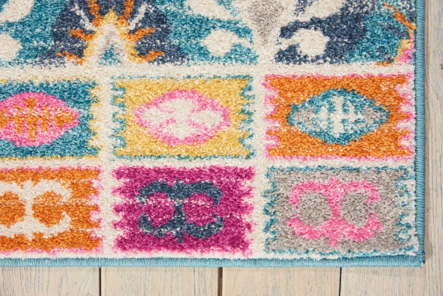 4' X 6' Gray Blue And Orange Ogee Distressed Area Rug