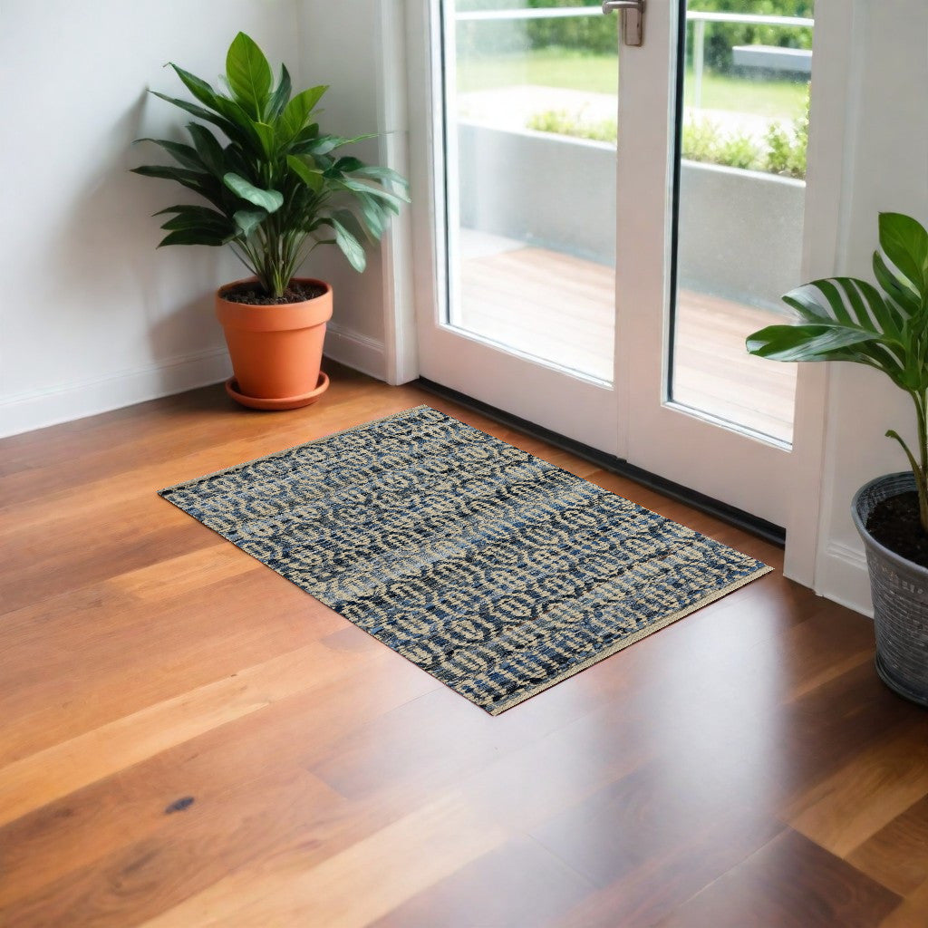 2' X 3' Blue And Gray Ogee Scatter Rug