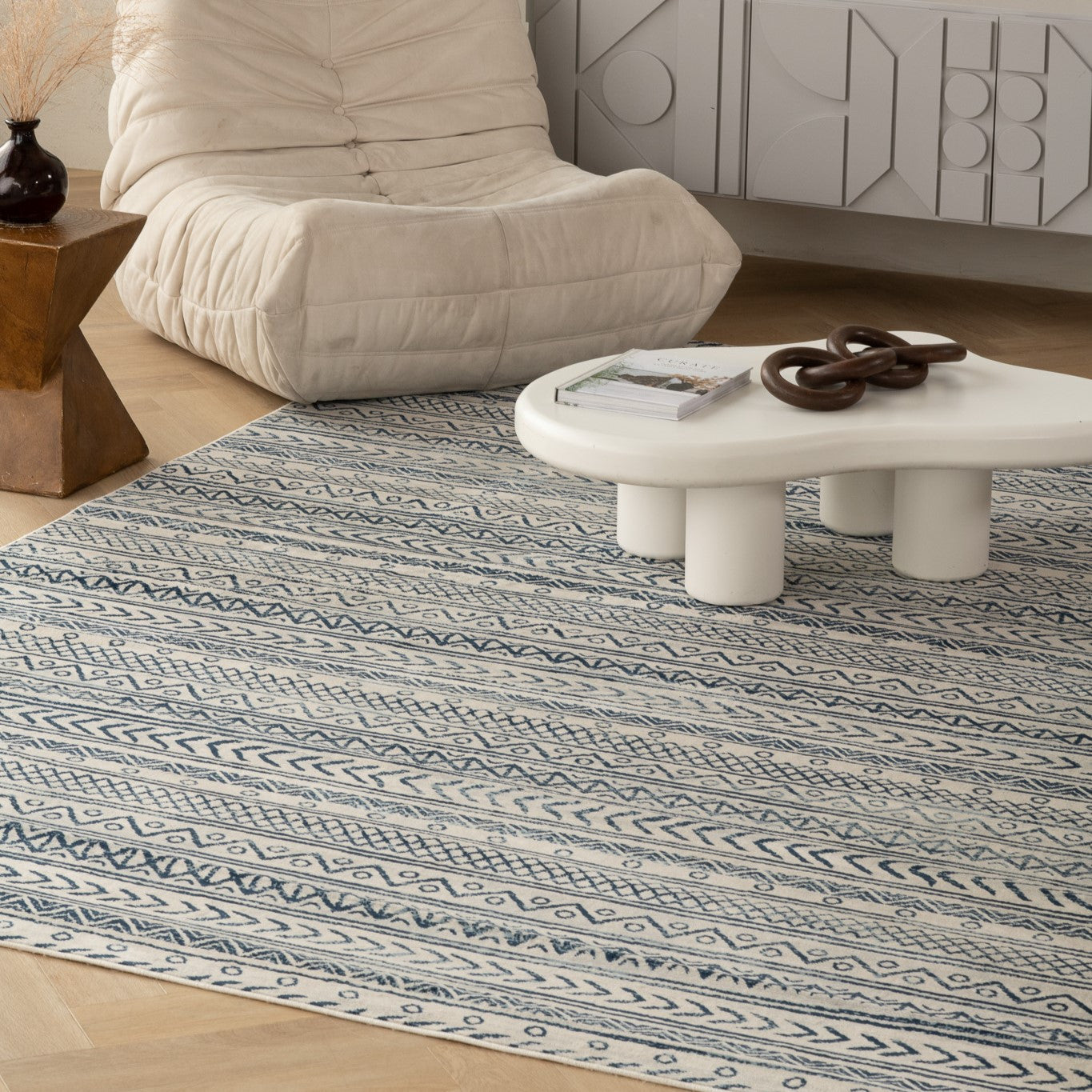 8' X 11' Navy Blue Decorative Stripes Area Rug