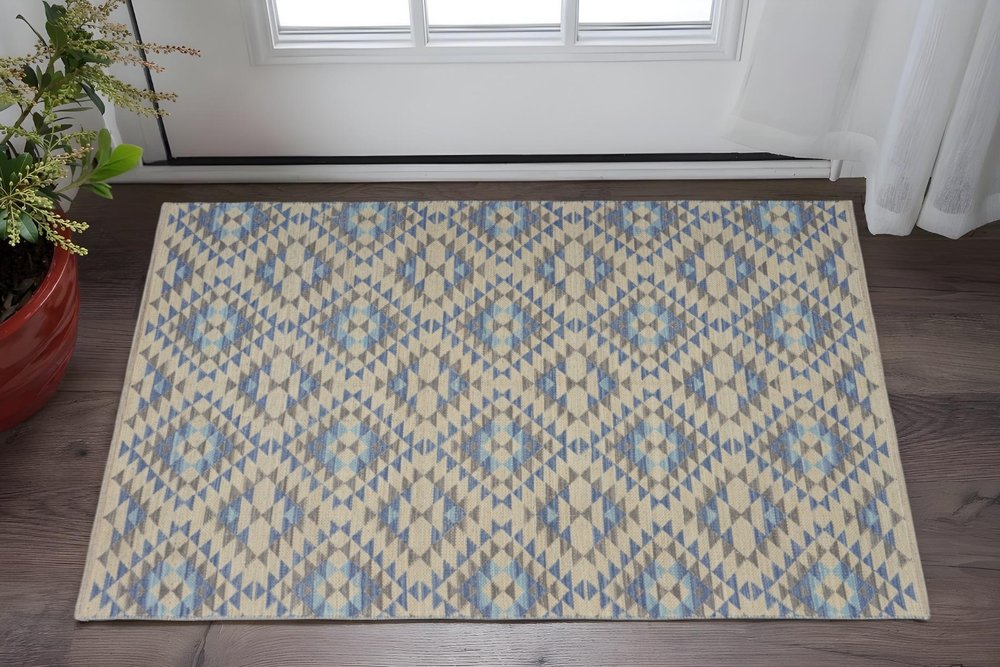 5' X 7' Blue Decorative Lattice Area Rug