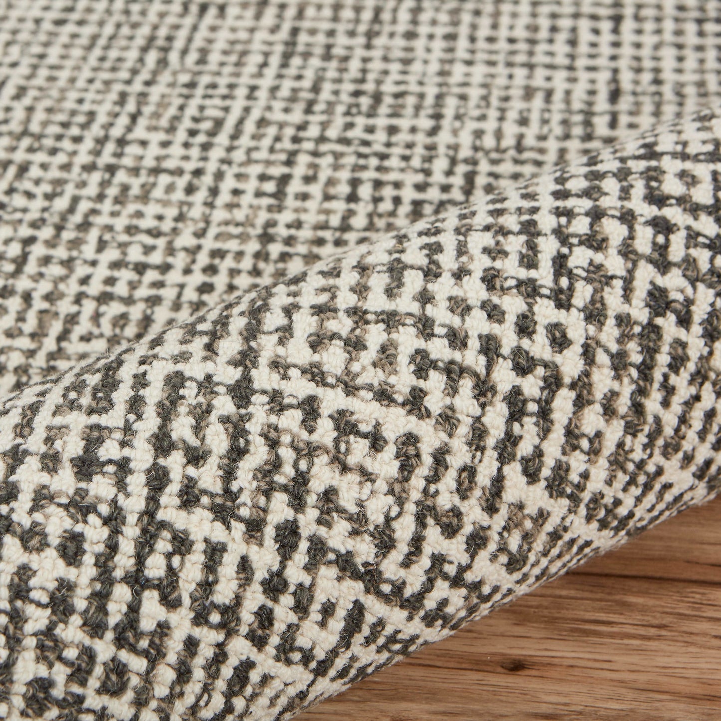 9' X 12' Gray Interwoven Maze Area Rug