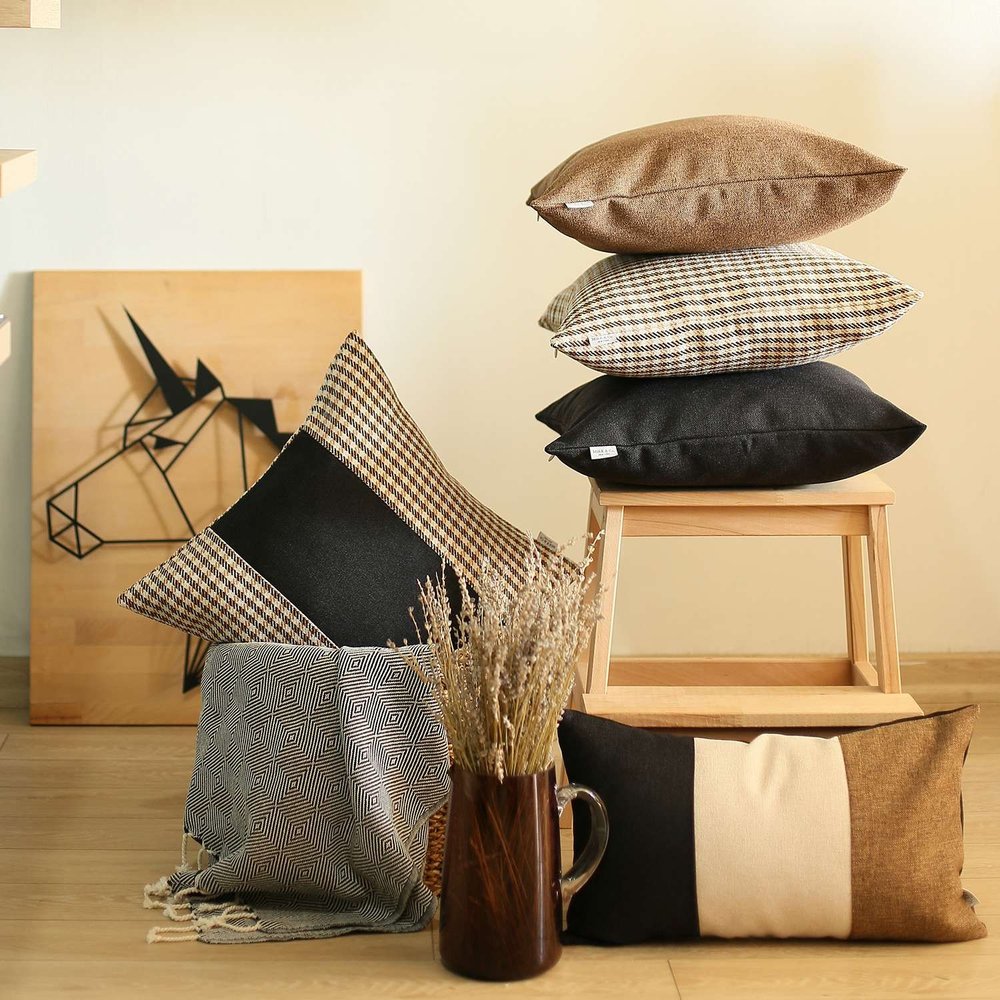 18" X 18" Brown Houndstooth Zippered Handmade Polyester Throw Pillow Cover