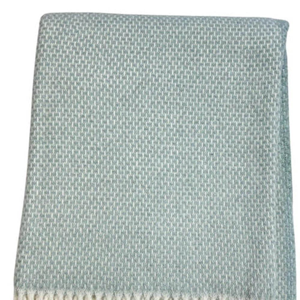 Soft Sky Blue Links Pattern Throw Blanket