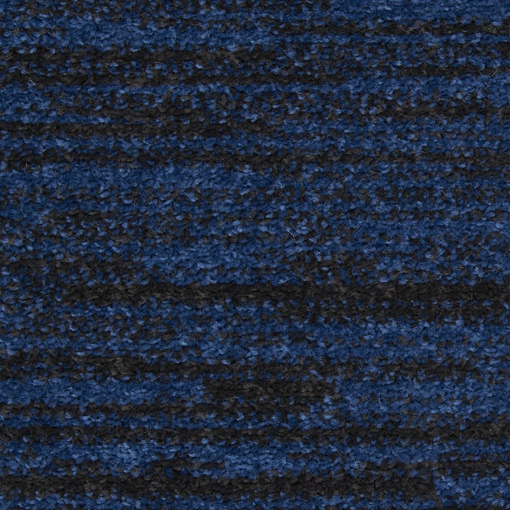 5' X 7' Midnight Blue Stain Resistant Indoor Outdoor Area Rug