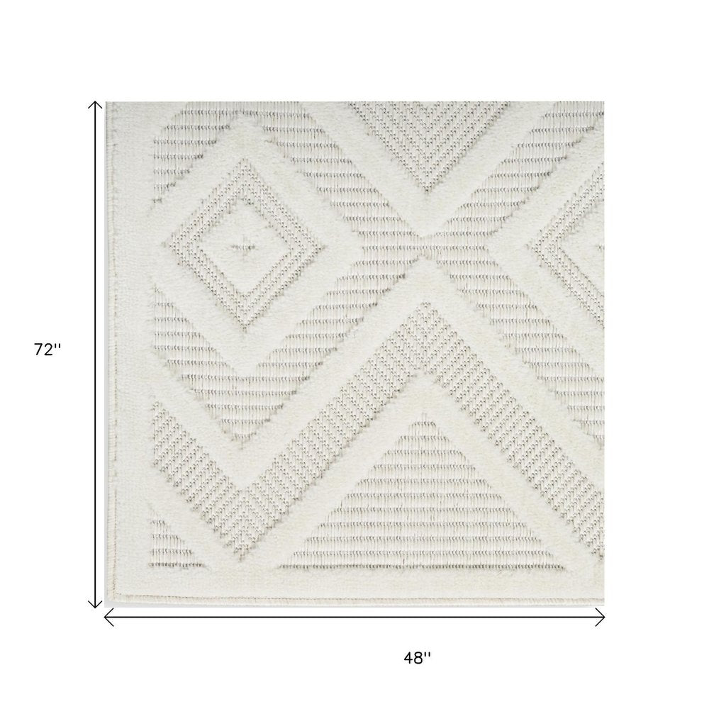 4' X 6' Ivory Indoor Outdoor Area Rug
