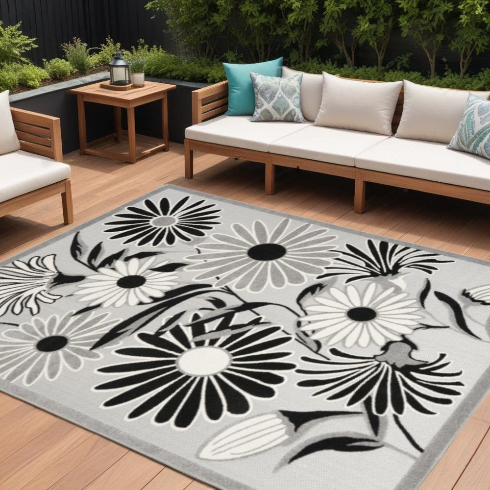 9' X 12' Black And White Floral Stain Resistant Non Skid Area Rug