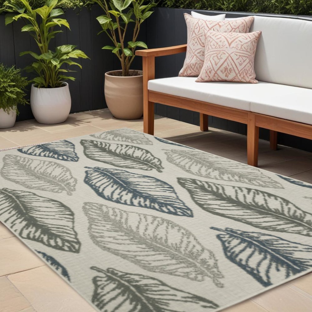8' x 10' Beige Floral Stain Resistant Indoor Outdoor Area Rug