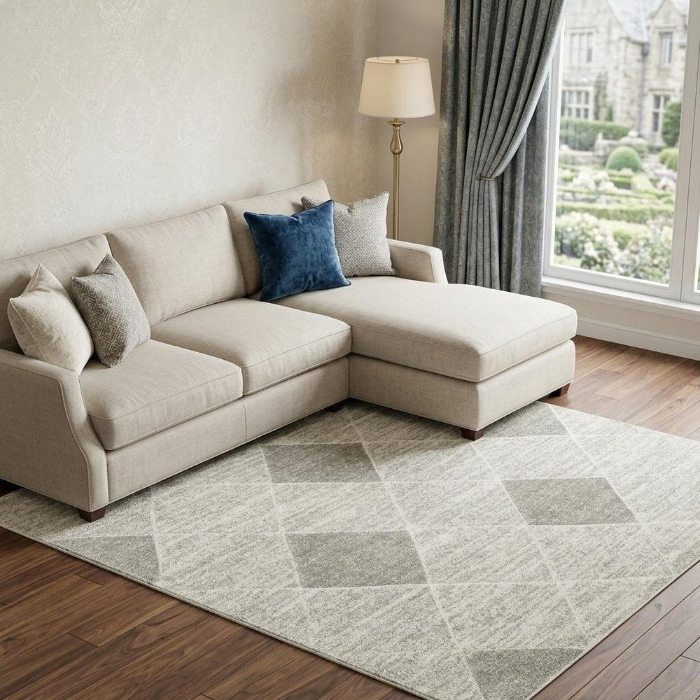 8' X 11' Gray And Ivory Geometric Area Rug