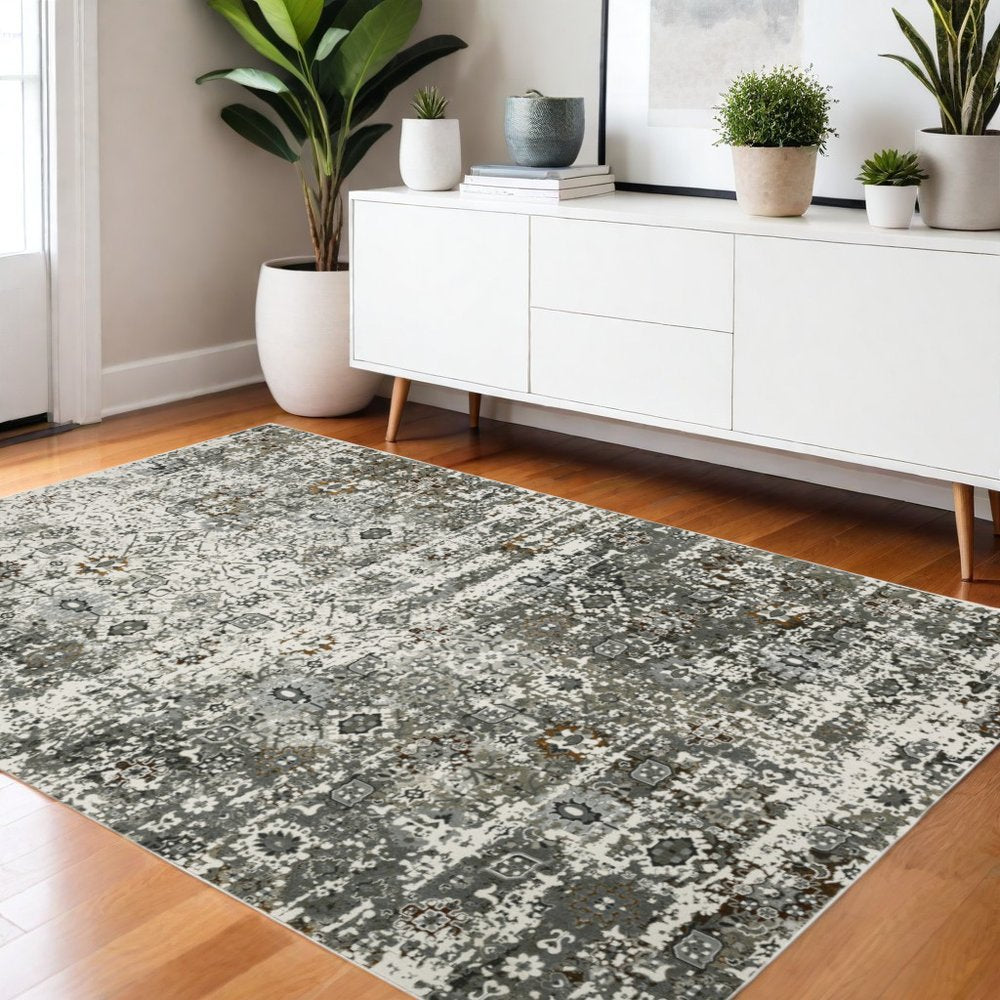 4' X 6' Ivory And Gray Oriental Distressed Area Rug