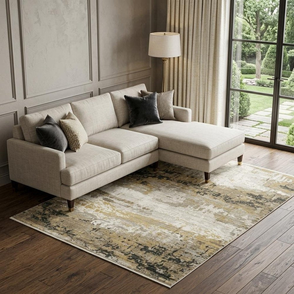7' X 10' Gray and Black Abstract Power Loom Area Rug With Fringe