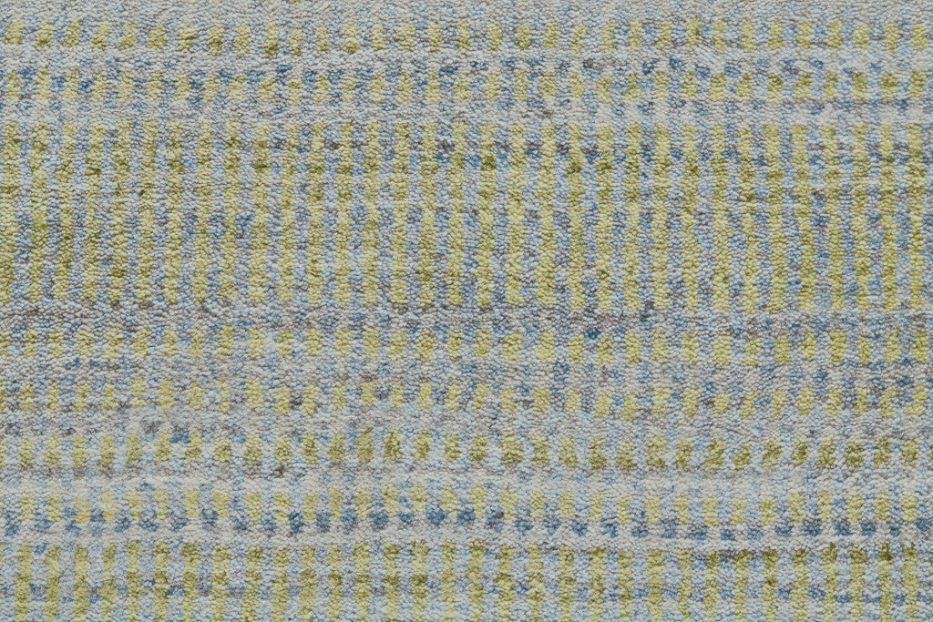 5' X 8' Gray and Ivory Abstract Area Rug