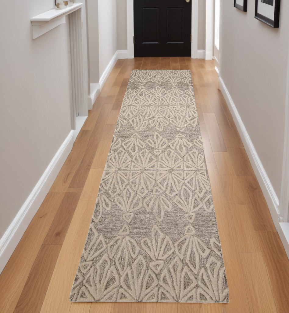 4' X 6' Tan And Ivory Wool Geometric Tufted Handmade Stain Resistant Area Rug