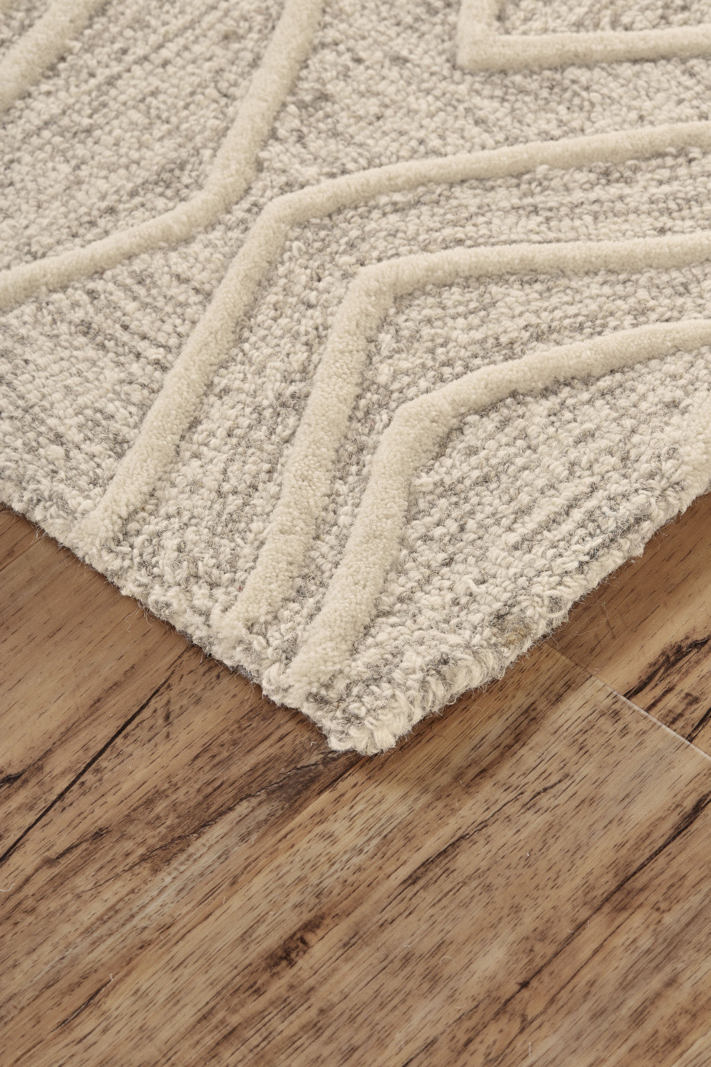 4' X 6' Tan And Ivory Wool Geometric Tufted Handmade Stain Resistant Area Rug
