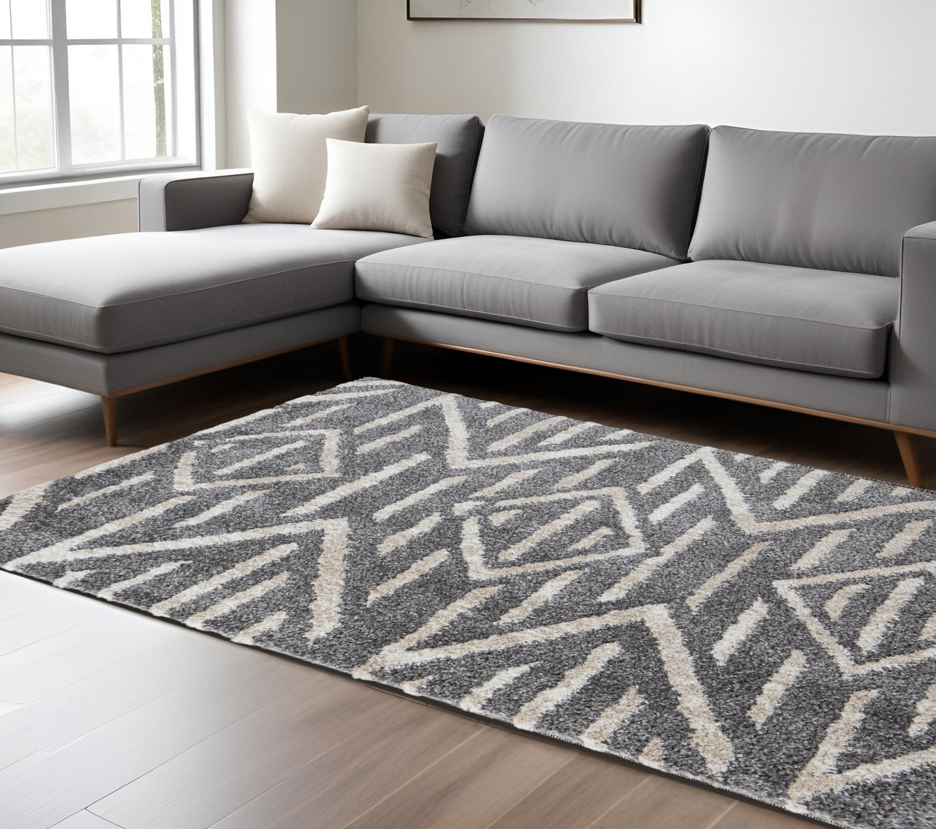 4' X 6' Gray And Ivory Geometric Power Loom Stain Resistant Area Rug