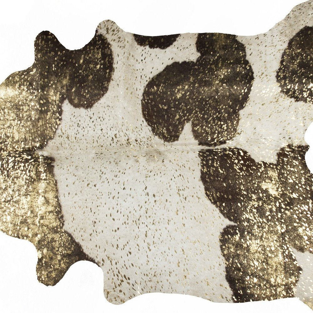 5' X 7' Silver and Ivory Cowhide Hand Knotted Area Rug