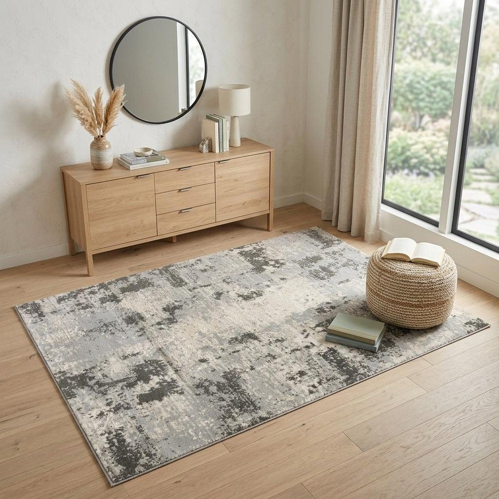 4' X 6' Cream Abstract Area Rug