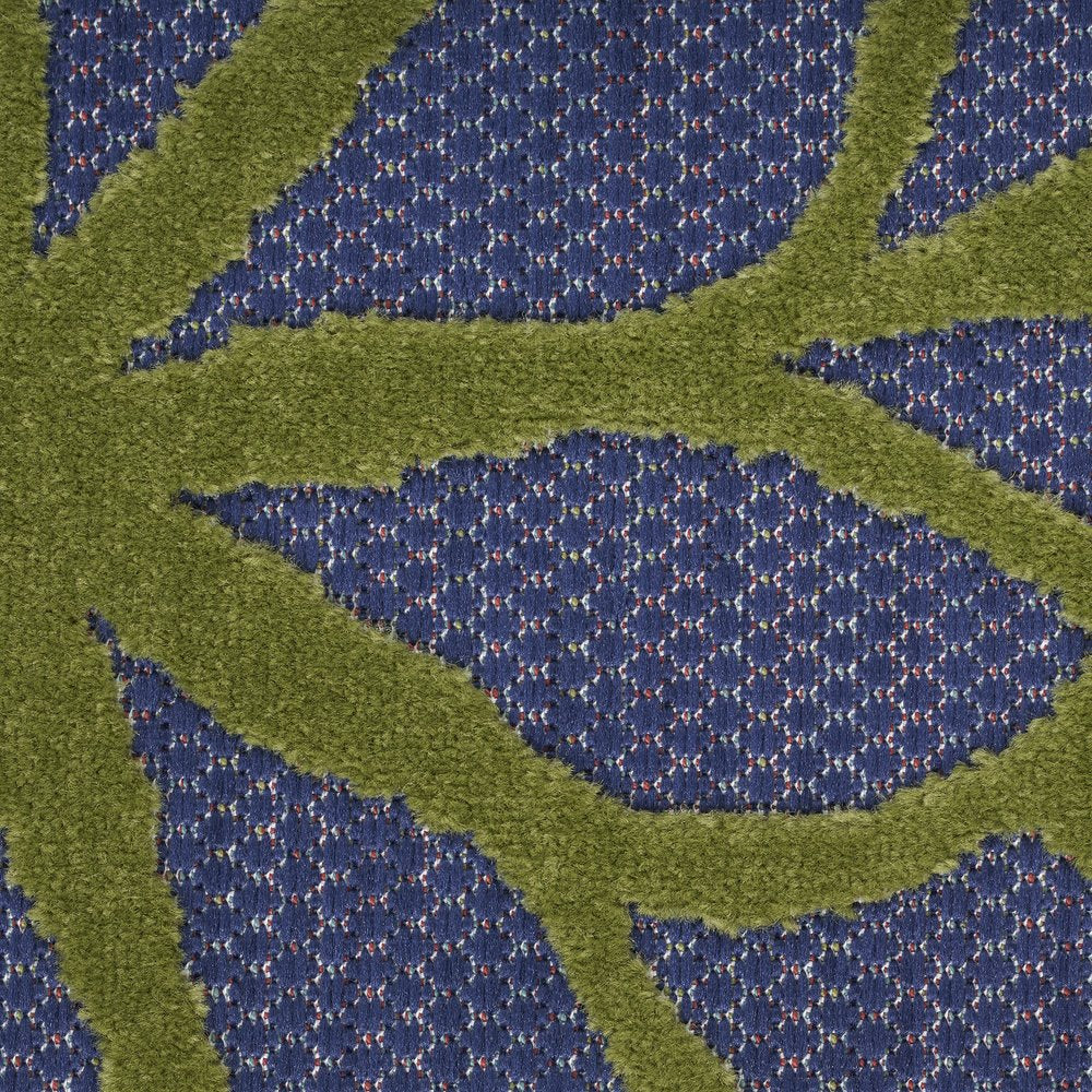 5' X 7' Cream Floral Distressed Area Rug