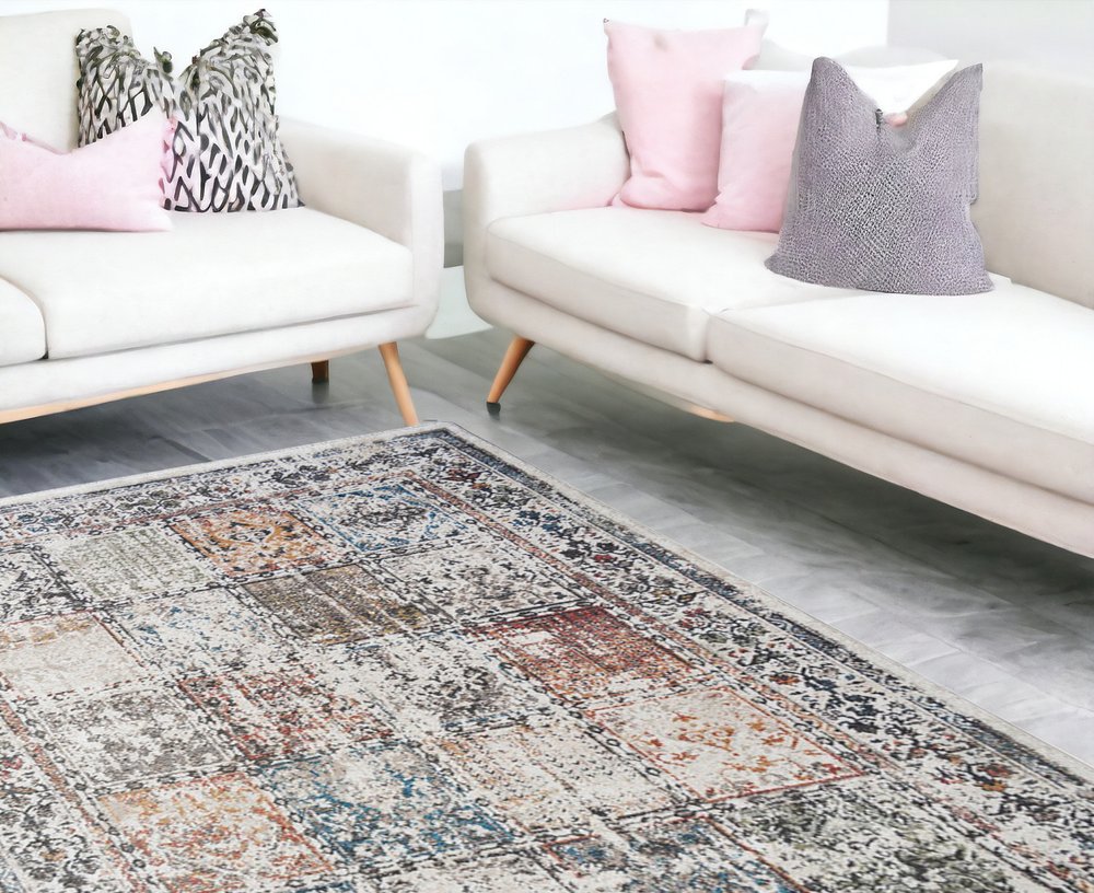 9' X 13' Ivory Oriental Distressed Area Rug With Fringe