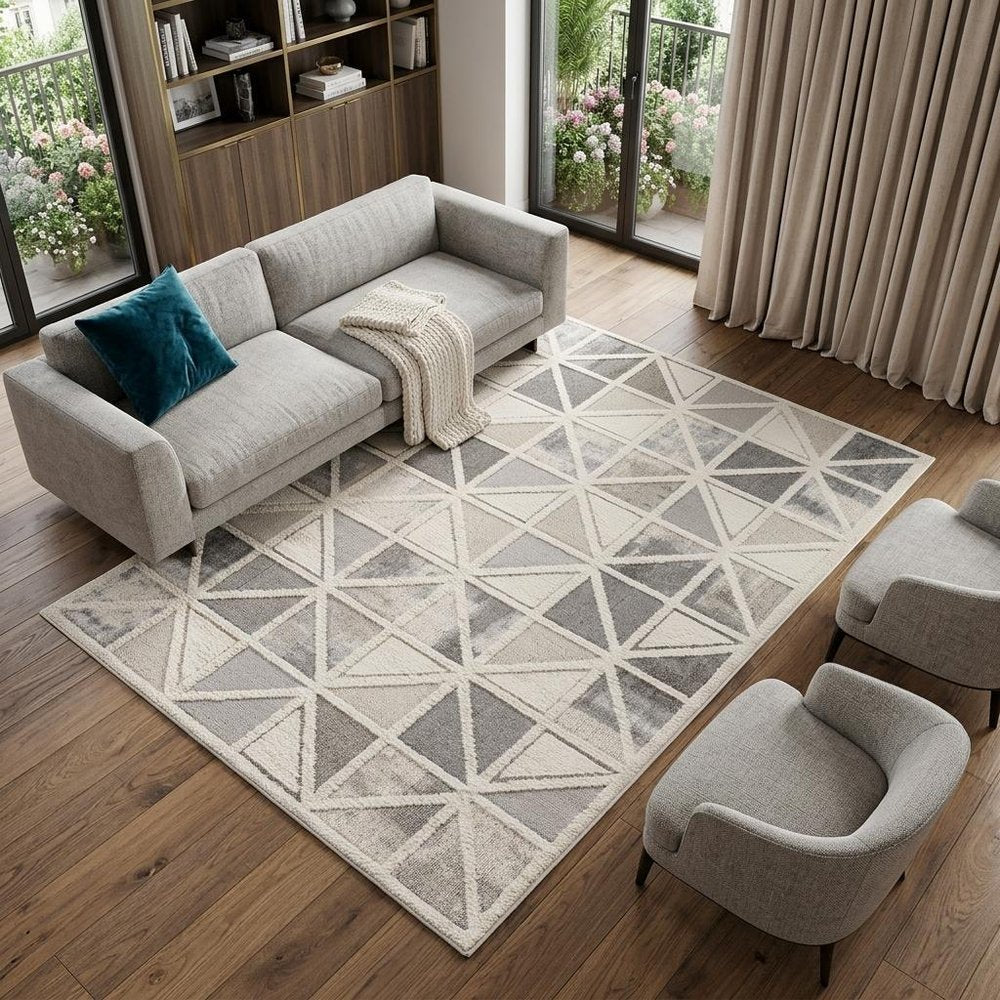7' X 10' Gray and Cream Geometric Distressed Area Rug