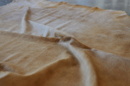 6' X 7' Black Cowhide Area Rug