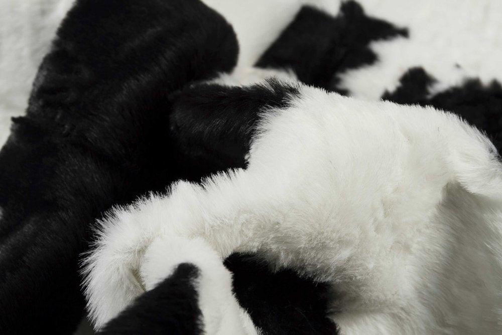 5' X 8' Black And White Cowhide Print Washable Area Rug