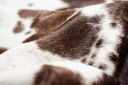 6' X 7' White Cowhide Cowhide Print Area Rug