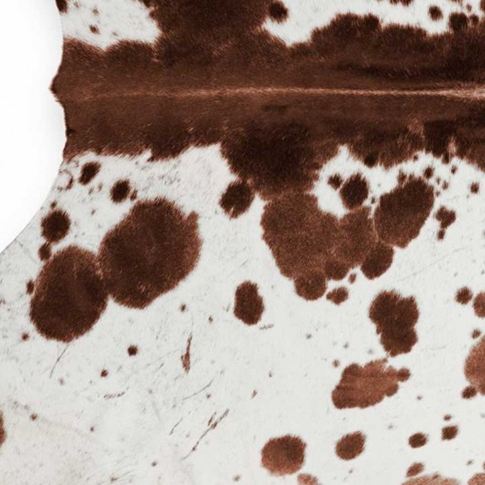 6' X 7' White Cowhide Cowhide Print Area Rug