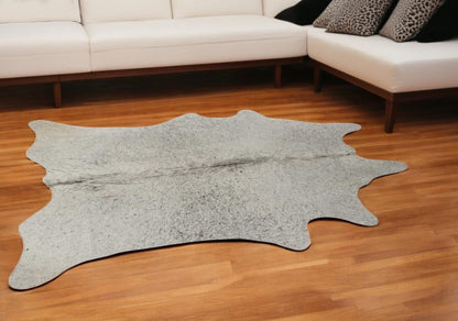 6' X 7' Gray Cowhide Hand Tufted Area Rug