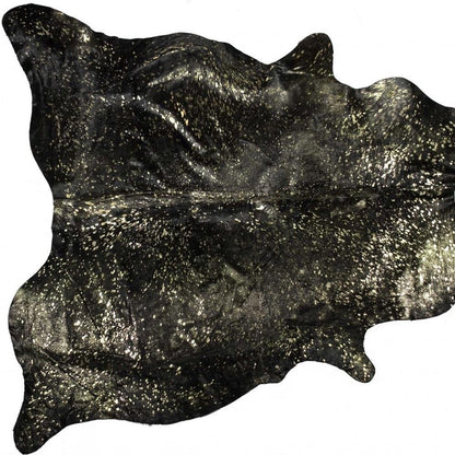 5' X 7' Black And Gold Cowhide Cowhide Print Area Rug