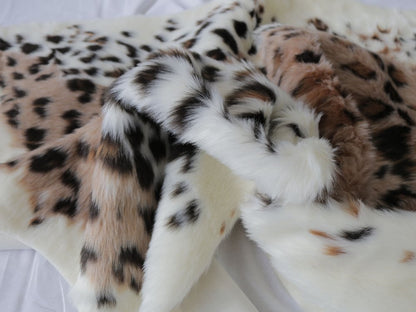 5' X 8' Brown And Black Leopard Print Hand Knotted Area Rug