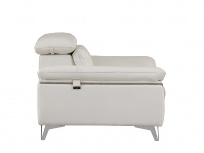 31" White Fashionable Leather Chair