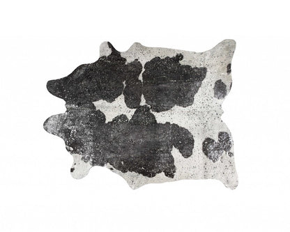 6' X 7' Black And Silver Cowhide Cowhide Print Area Rug