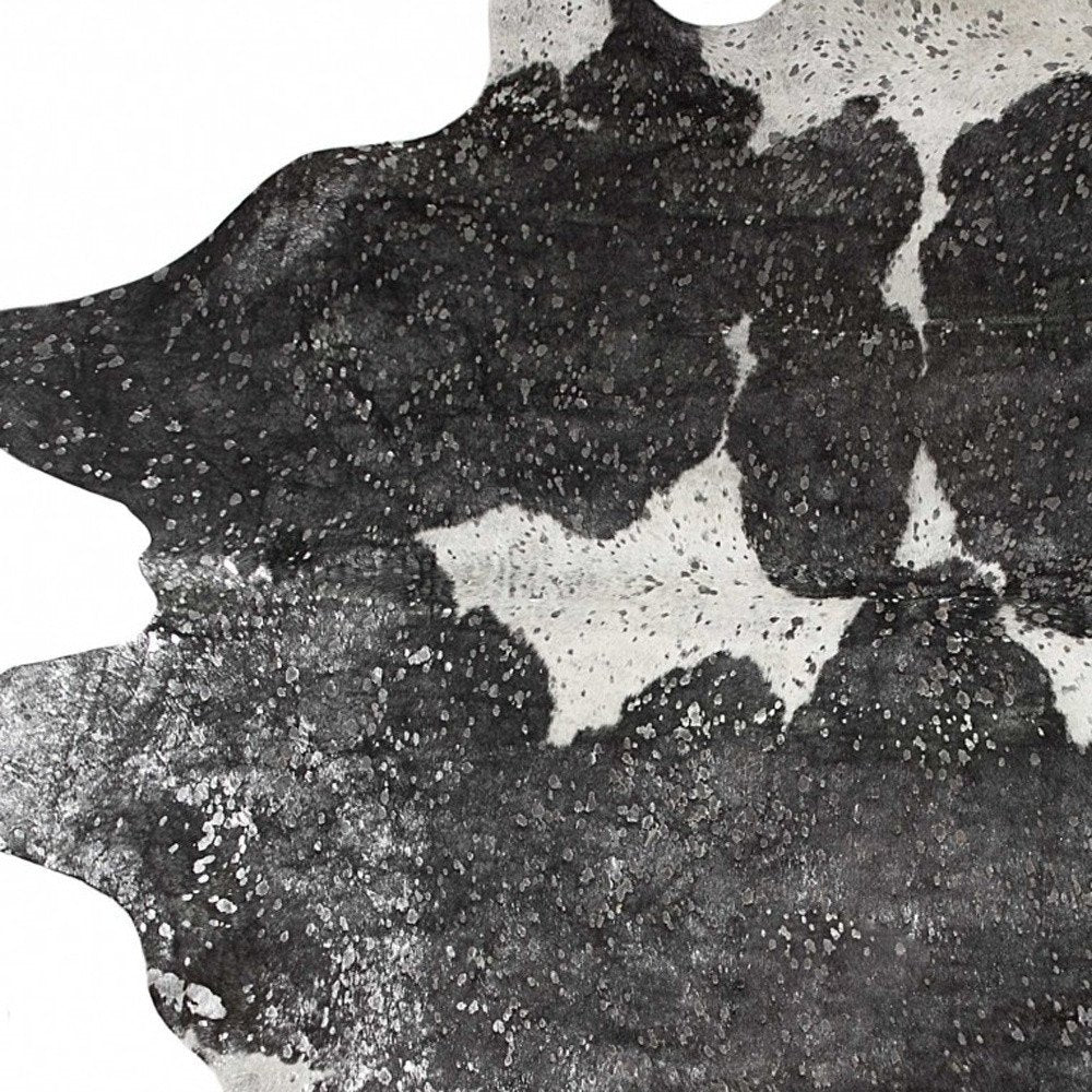 6' X 7' Black And Silver Cowhide Cowhide Print Area Rug