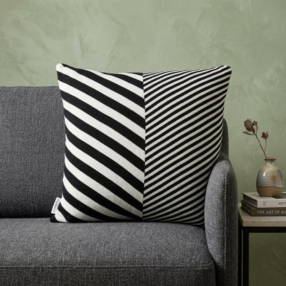 18" X 5" X 18" Transitional White & Black Pillow Cover With Poly Insert