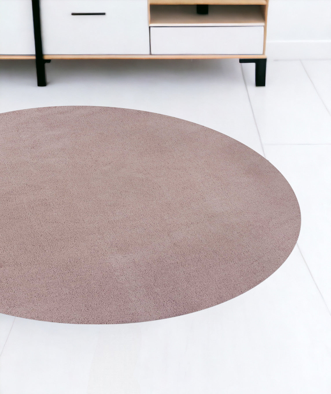 8' Round  Polyester Rose Pink Area Rug