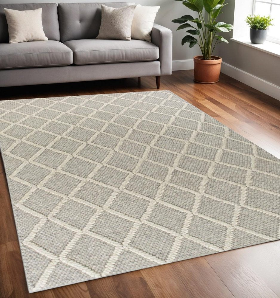 3' X 5' Gray And Ivory New Zealand Lambs Wool Diamond Area Rug